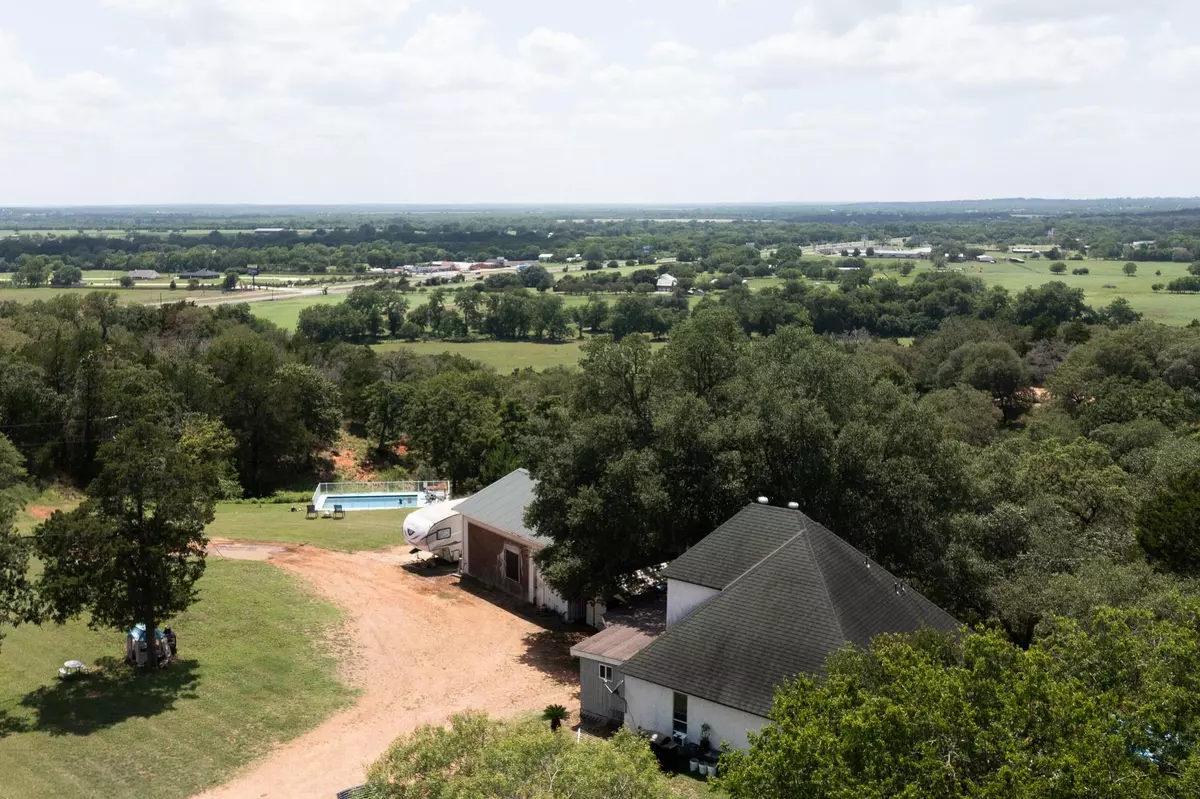 Smithville, TX 78957,178 Ann Powell RD