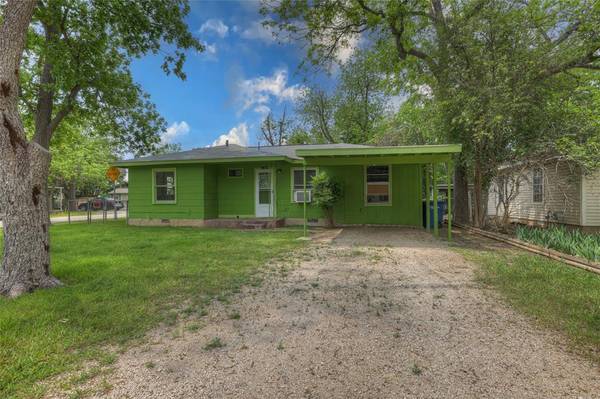 311 E Torrey ST,  New Braunfels,  TX 78130