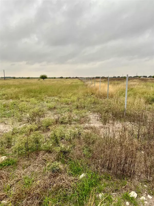 TBD Lot 14 C.R. 520, Hondo, TX 78850