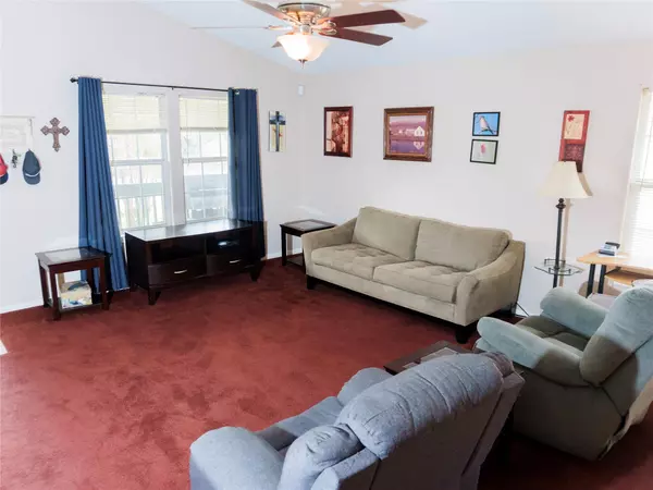 Taylor, TX 76574,800 Debra DR