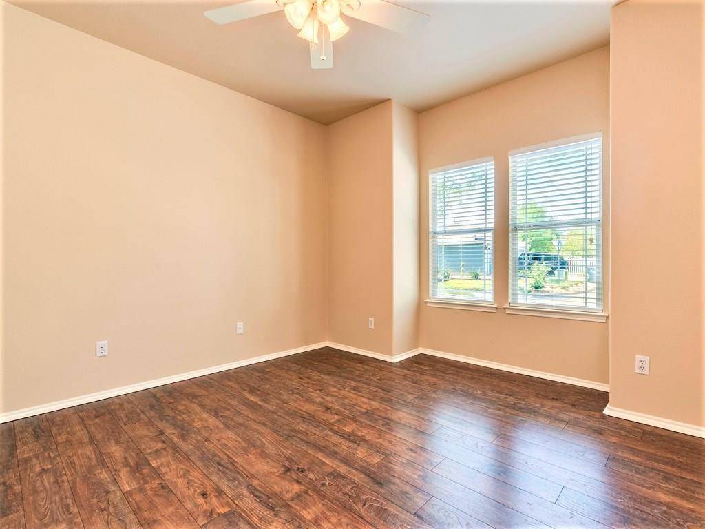 Kyle, TX 78640,279 Cleveland ST