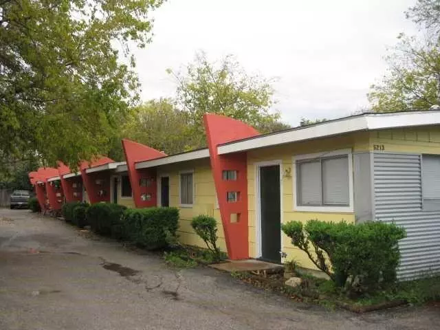 5213 Joe Sayers Ave #4, Austin, TX 78756