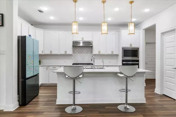 Leander, TX 78641,240 Inlet LN