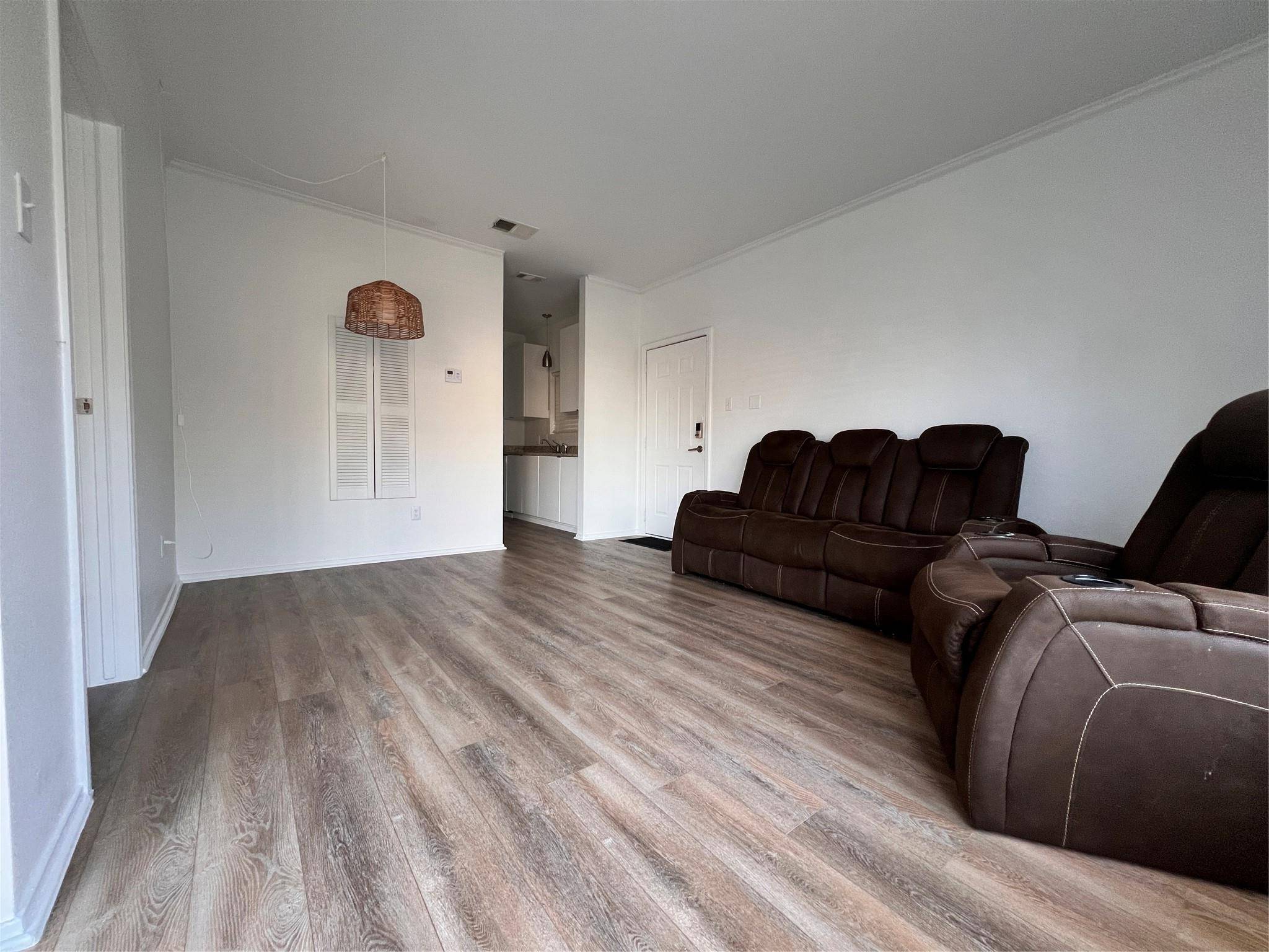 Austin, TX 78758,12166 Metric BLVD #243