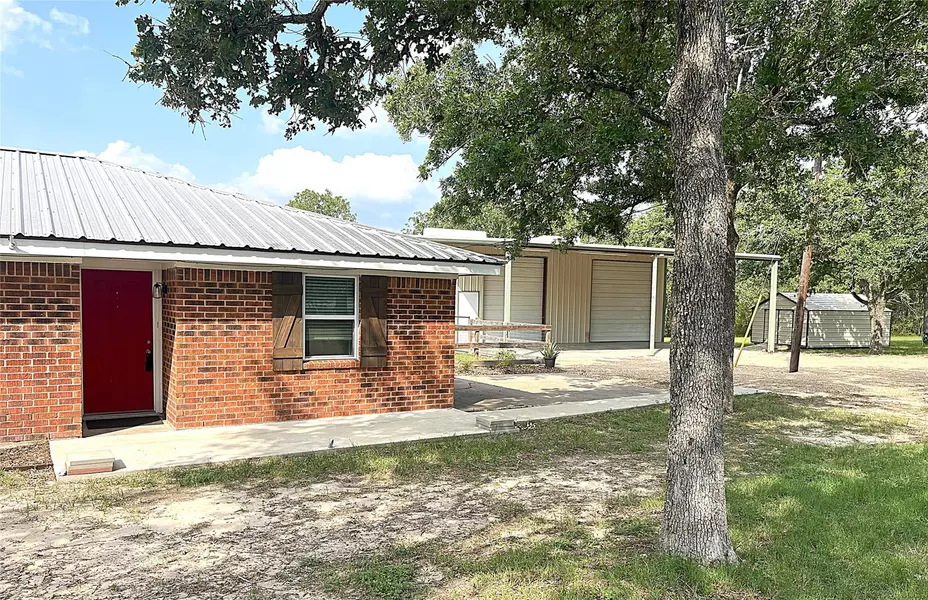 895 Lakeview DR, Somerville, TX 77879