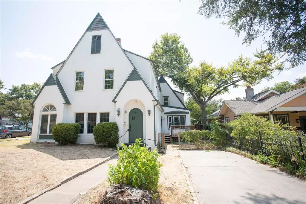 Austin, TX 78705,201 W 33rd ST #A