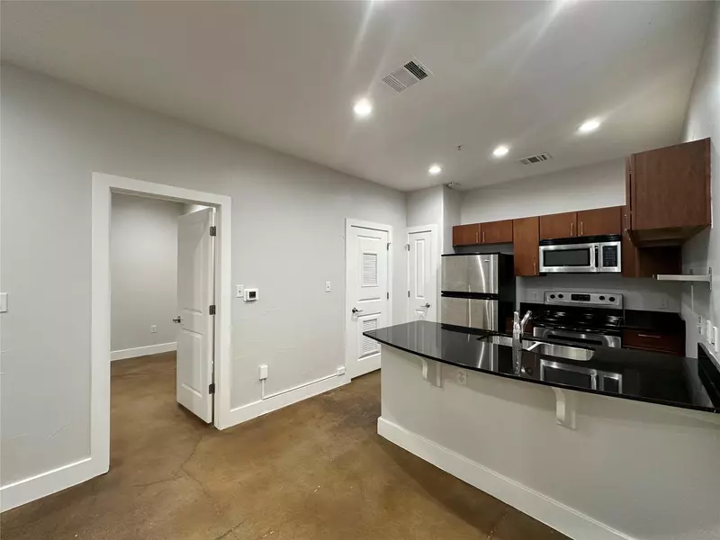1807 Poquito ST #32, Austin, TX 78702