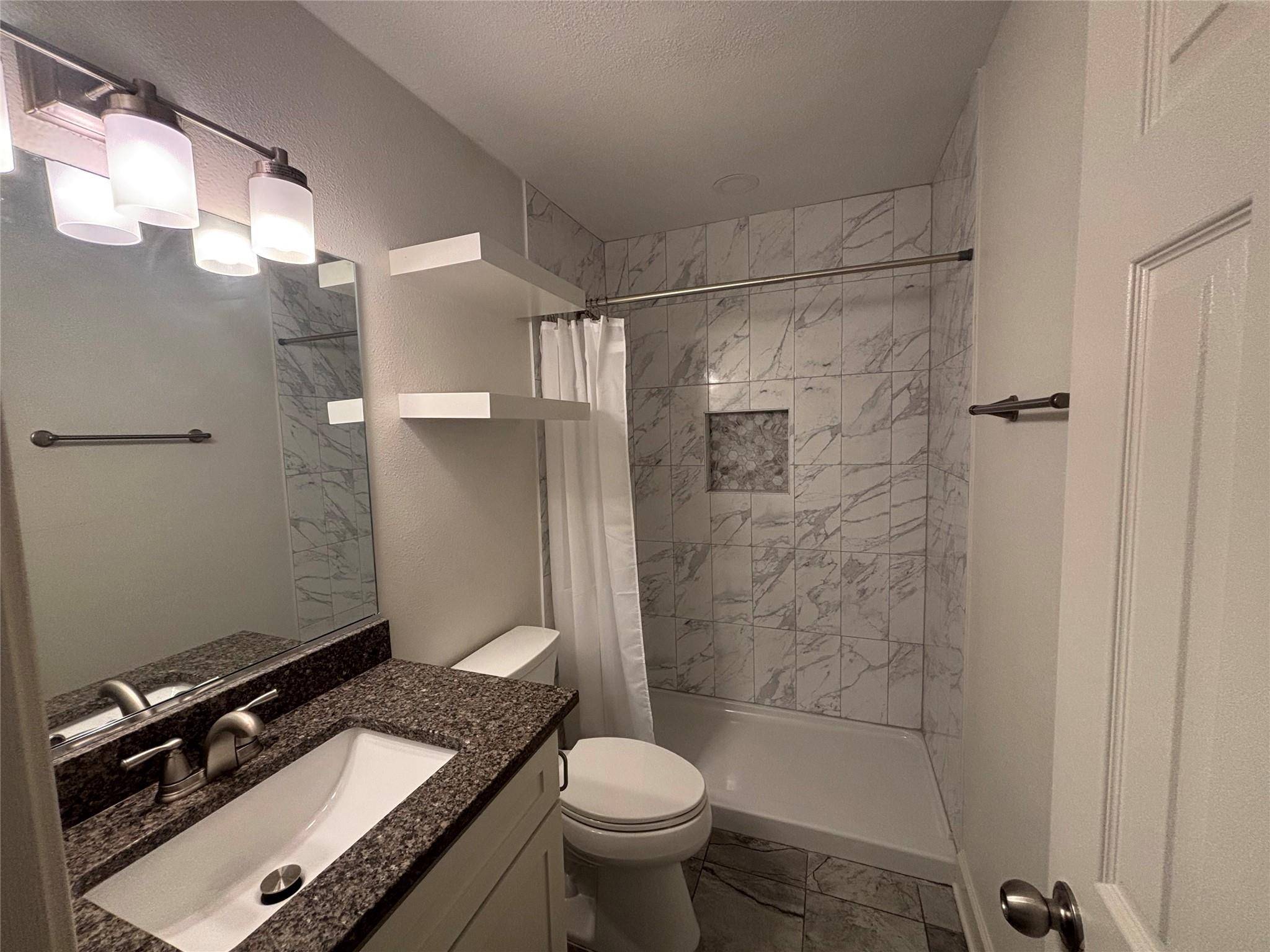 Austin, TX 78745,6801 Star DR #B