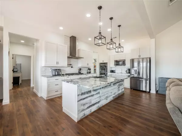 Marble Falls, TX 78654,105 Mesa Grande CT