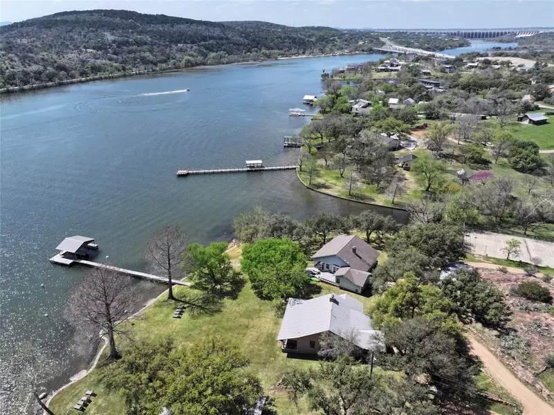 110 Cockleburr Cove, Burnet, TX 78611