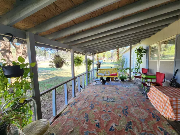 Burnet, TX 78611,108 Mesquite LN