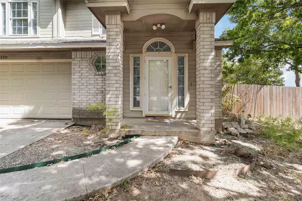 Buda, TX 78610,210 Briarstone DR