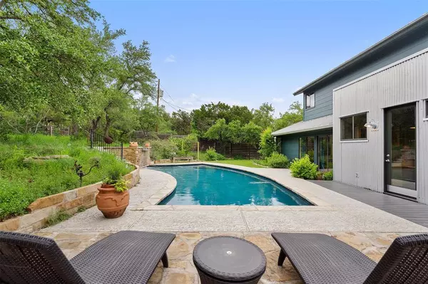 5308 Great Divide DR, Bee Cave, TX 78738