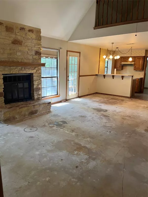 Leander, TX 78641,502 County Glen ST NW