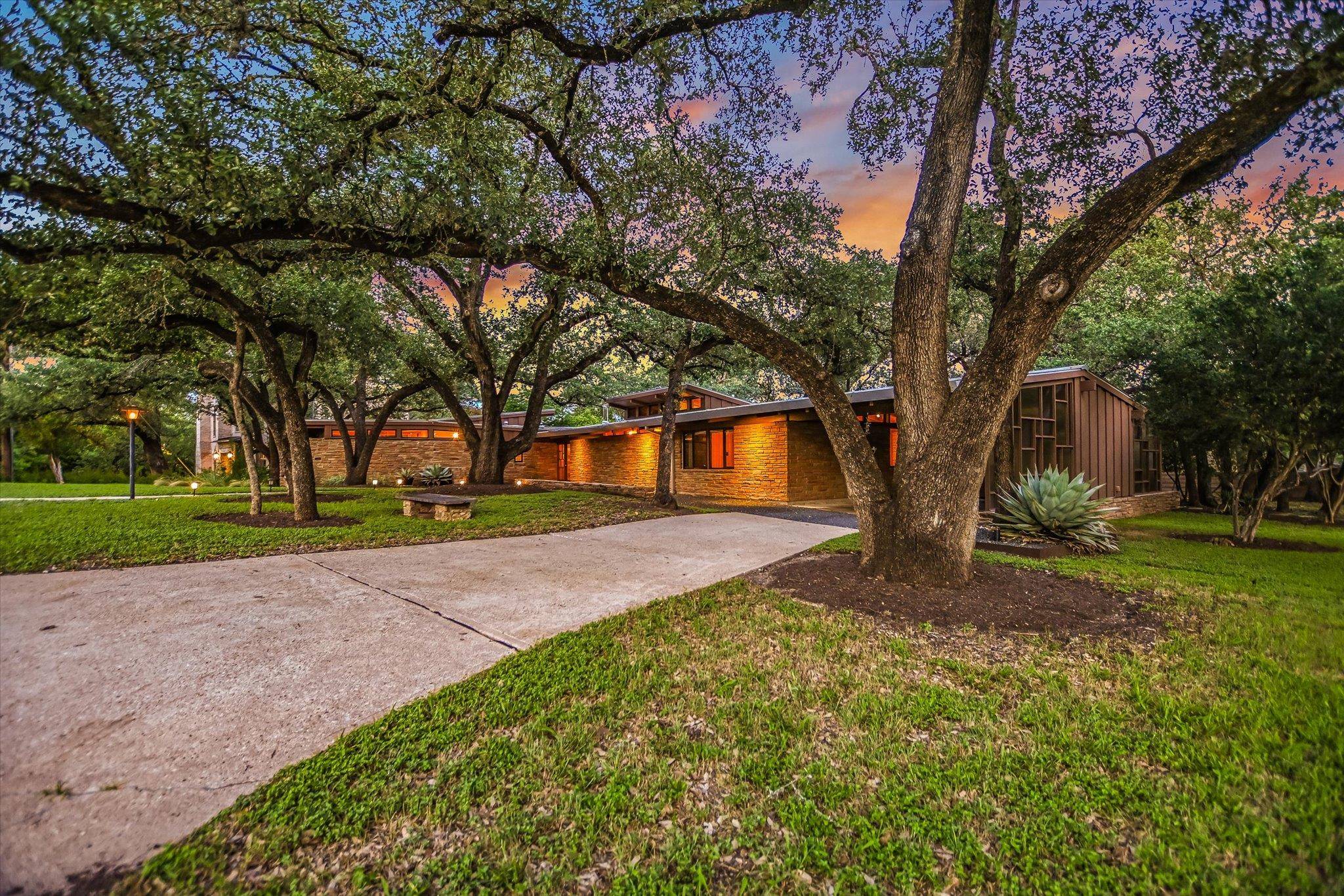 407 Almarion DR, Austin, TX 78746