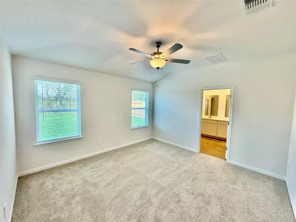 Cedar Creek, TX 78612,200 Coopers Hawk CRST