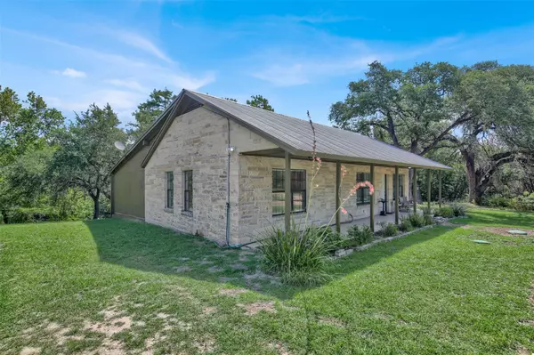 Wimberley, TX 78676,330 Arrowlake RD