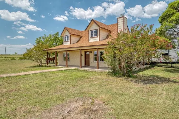 1540 County Road 114, Rogers, TX 76569