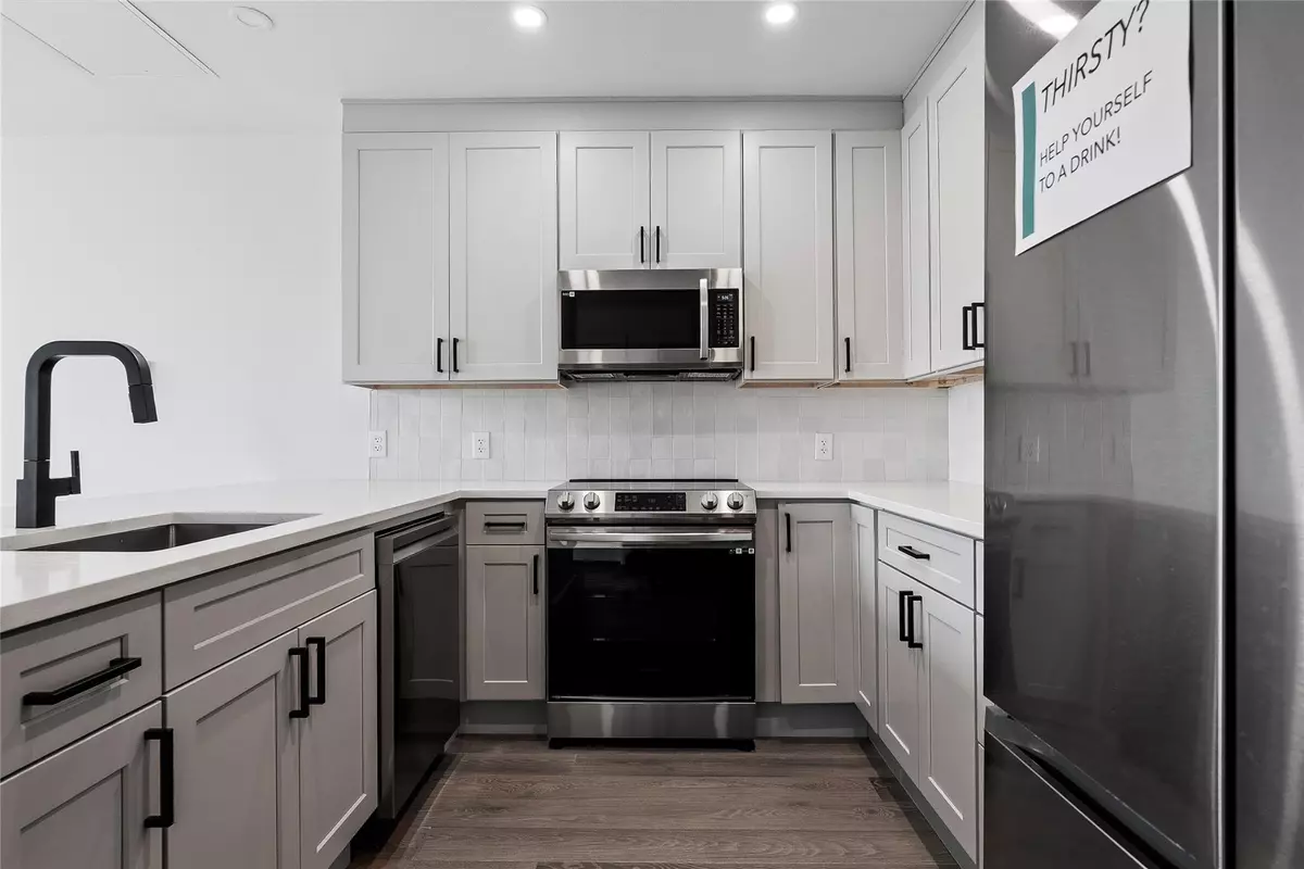 Austin, TX 78702,1800 E 4th ST #295