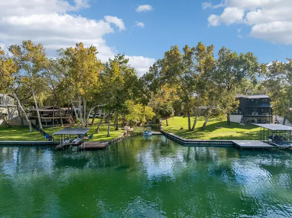 New Braunfels, TX 78130,384 Placid Cove DR