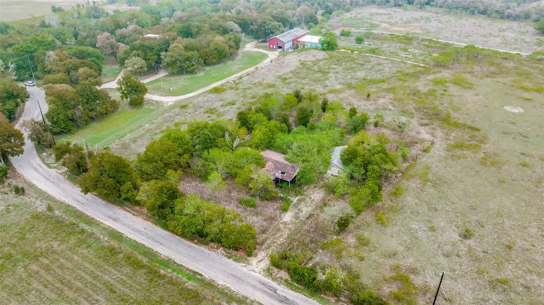 53 S Plum Creek RD, Uhland, TX 78640