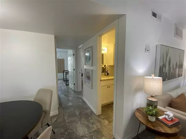 Austin, TX 78704,3819 Southway DR #101