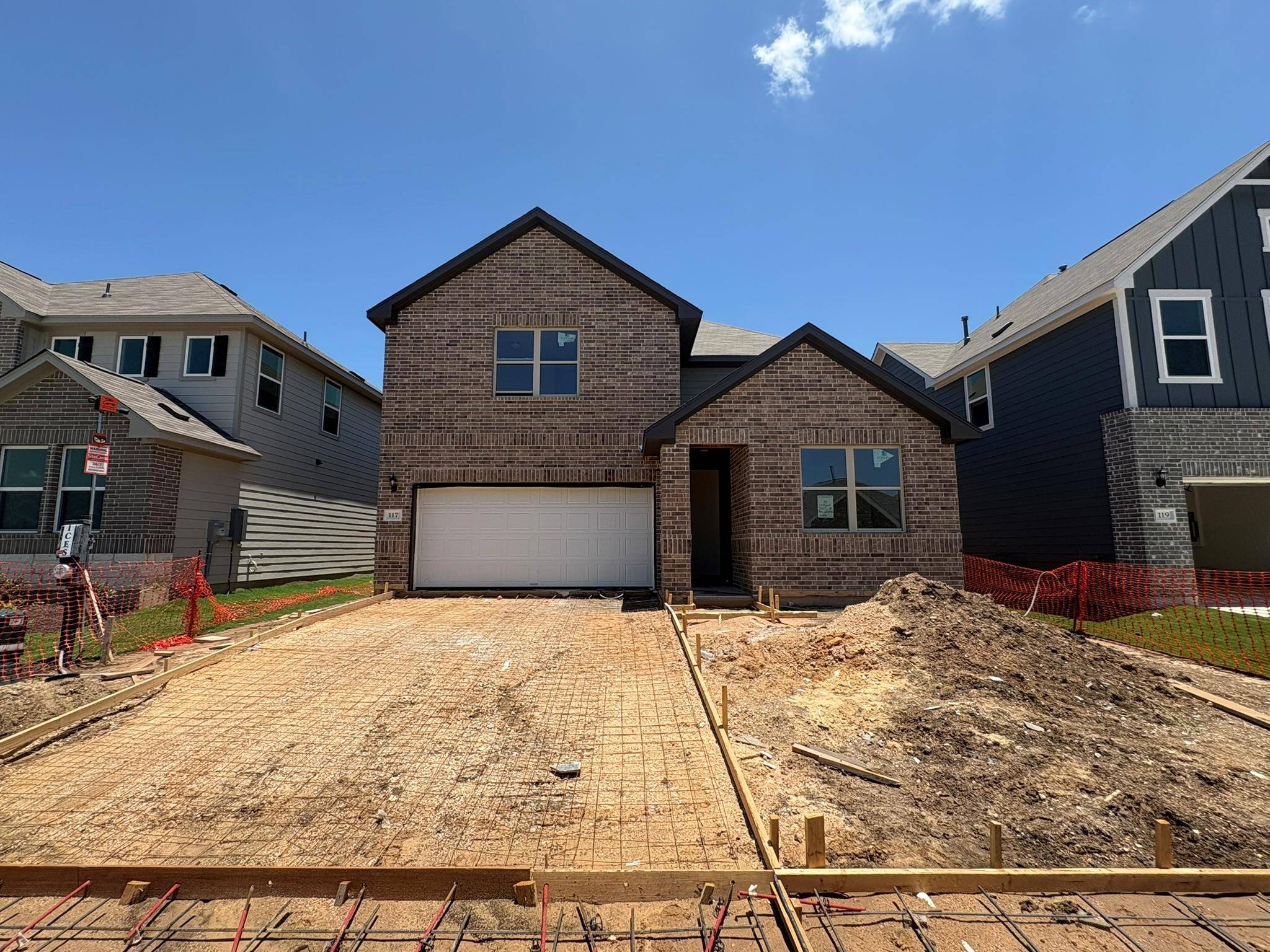 117 Prairie Falls DR, Hutto, TX 78634