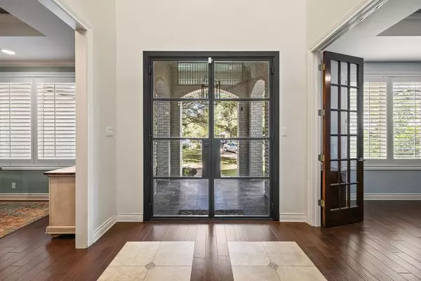 Austin, TX 78746,1213 Grosvener CT