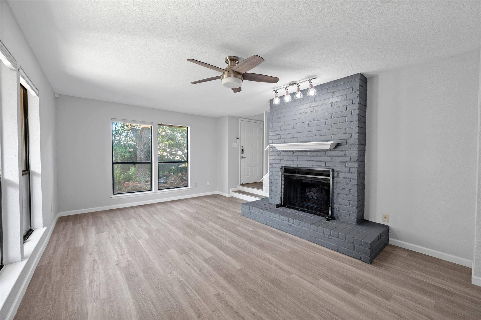11301 Jollyville RD #B3, Austin, TX 78759