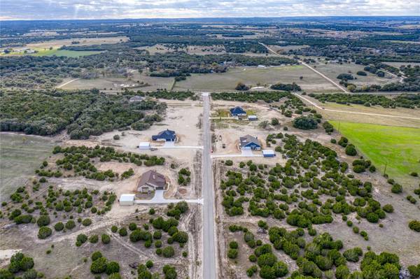 158 Whispering Wind RD, Bertram, TX 78605