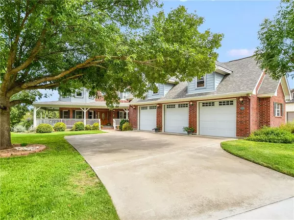 104 River Ranch RD, Kingsland, TX 78639