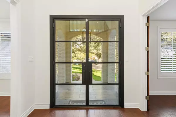 Austin, TX 78746,1213 Grosvener CT