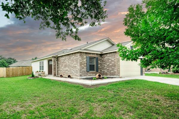 108 Wells BND,  Hutto,  TX 78634