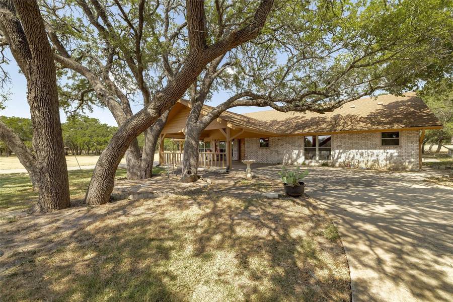 7035 County Road 211, Florence, TX 76527