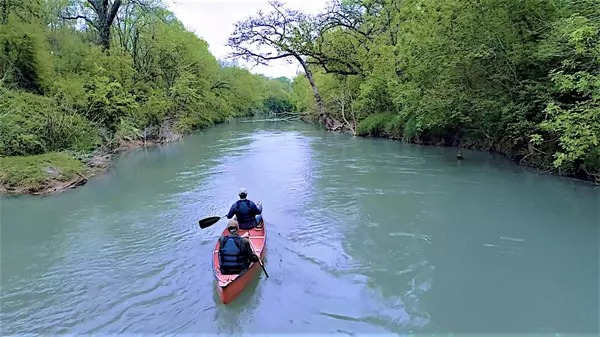 Luling, TX 78648,2464 County Road 249