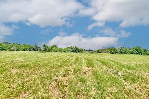 Lot 1-28 (2.473 Acres) Starlight PATH, Red Rock, TX 78662