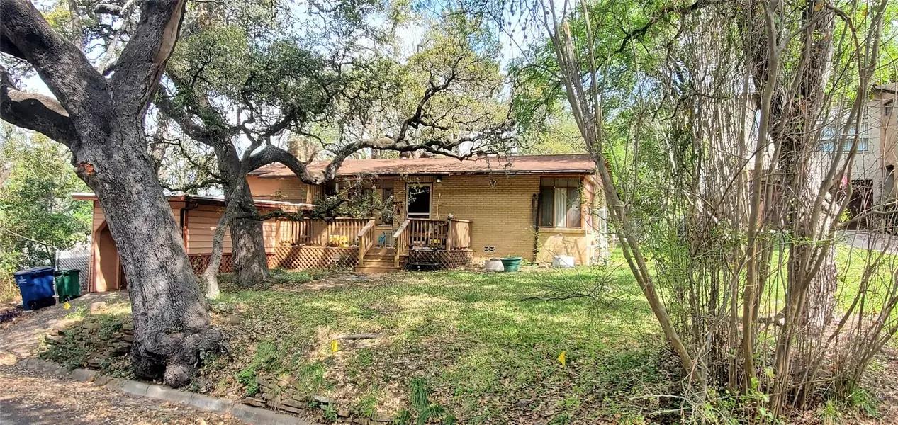 2206 La Casa DR, Austin, TX 78704