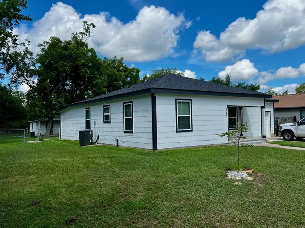 Rockdale, TX 76567,429 Green ST