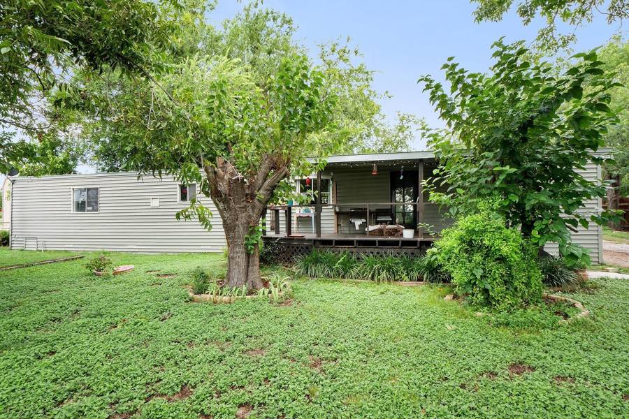 213 Taylor DR, Spicewood, TX 78669