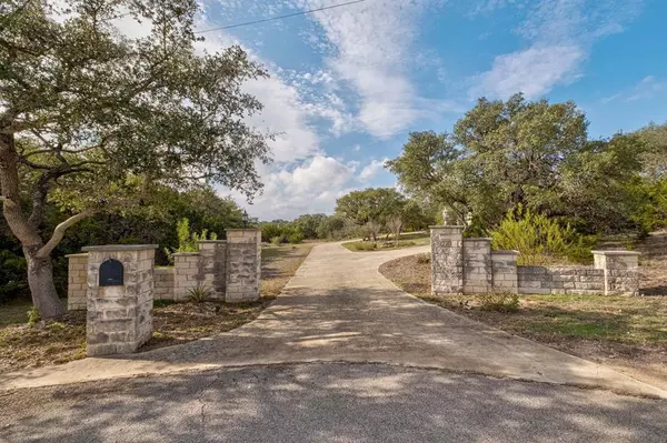 270 Bowlin CV,  Dripping Springs,  TX 78620