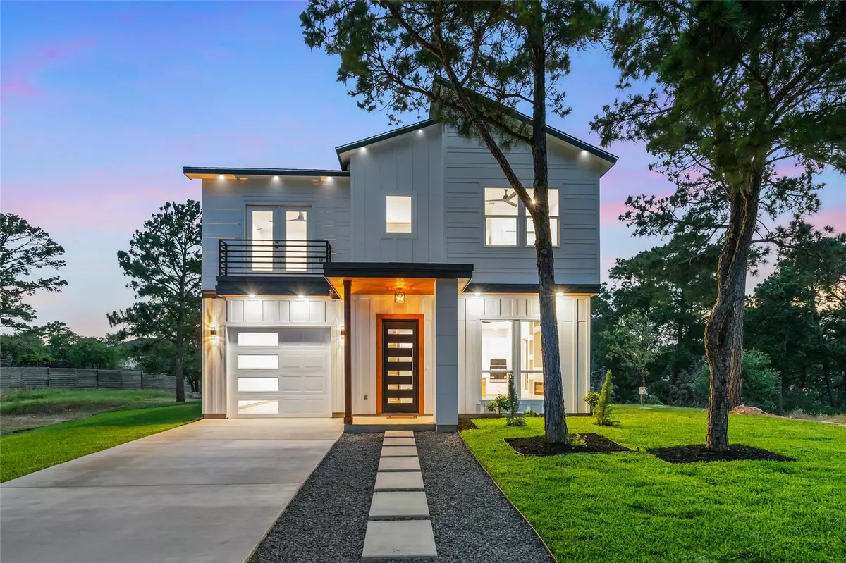 Bastrop, TX 78602,121 Mokolii CT