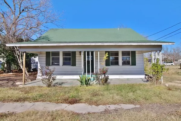 316 E Bell ST, Bartlett, TX 76511