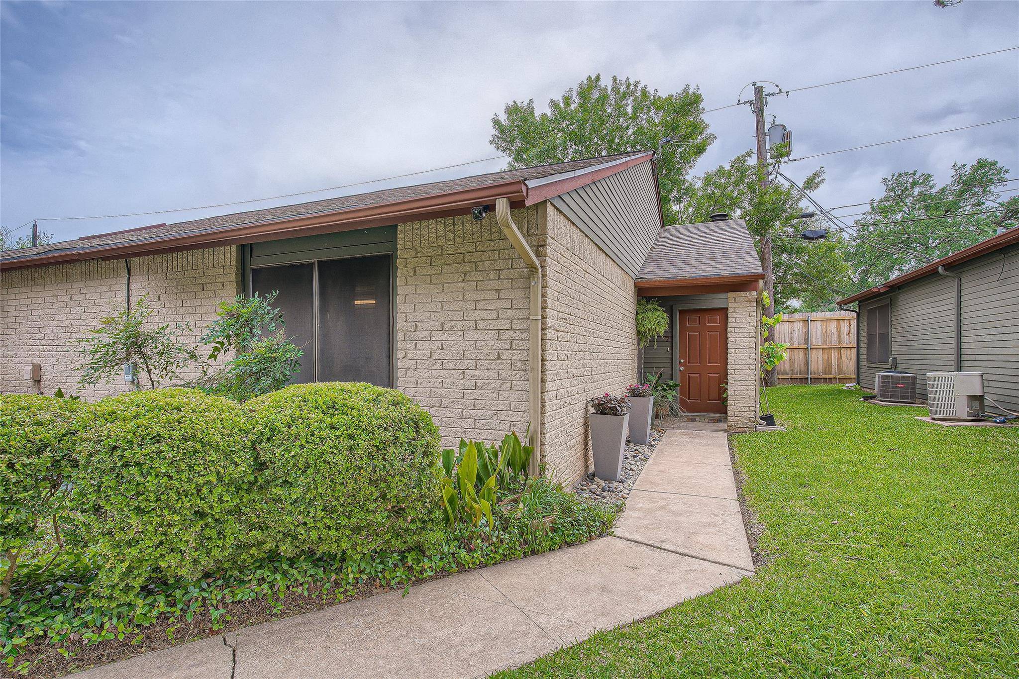 3815 Menchaca RD #7, Austin, TX 78704