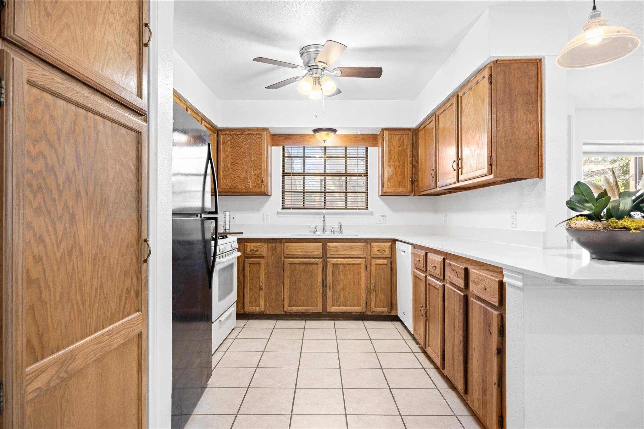 2301 LAWNMONT Ave #APT 1, Austin, TX 78756