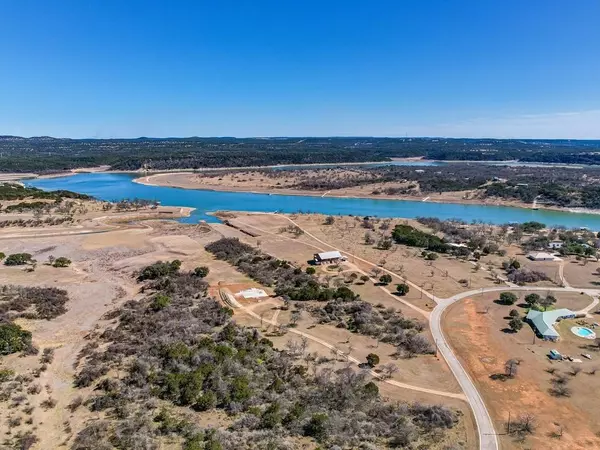 405 Chimney Cove DR,  Marble Falls,  TX 78654