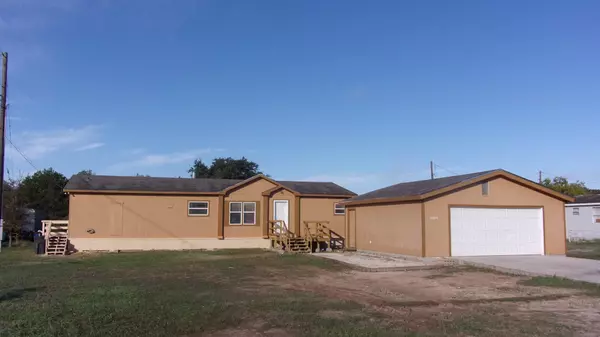 5004 Apache Moon,  Spring Branch,  TX 78070