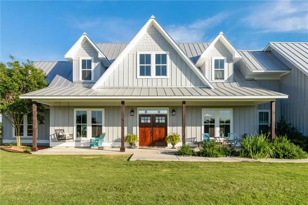 La Vernia, TX 78121,1141 Zuehl XING