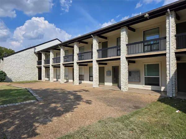 1614 Wheless LN #207, Austin, TX 78723
