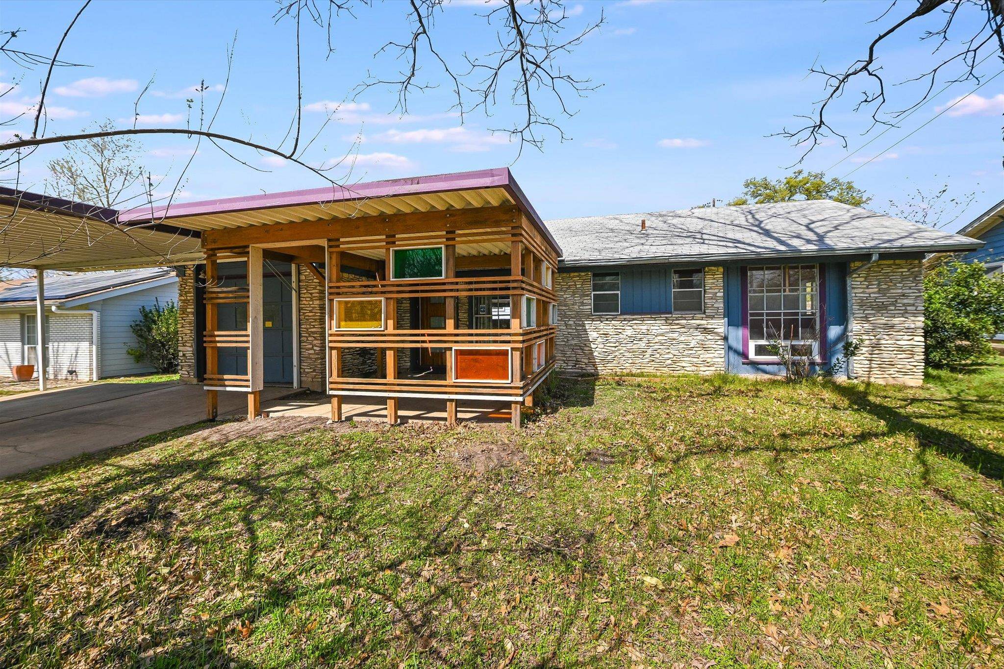 100 E Lisa DR, Austin, TX 78752