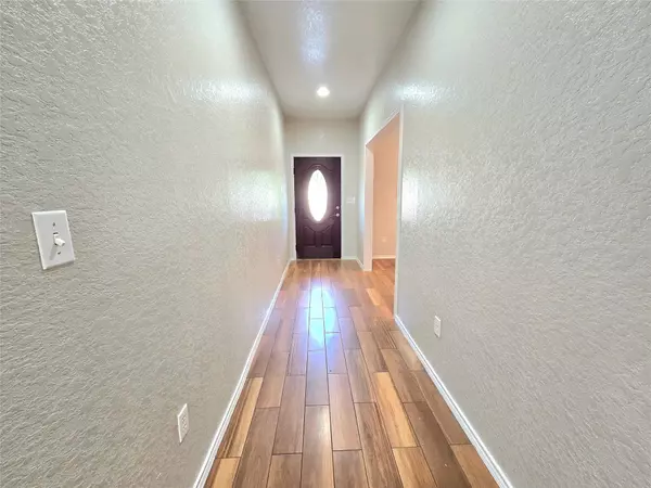 New Braunfels, TX 78130,6 Sun Flower CIR